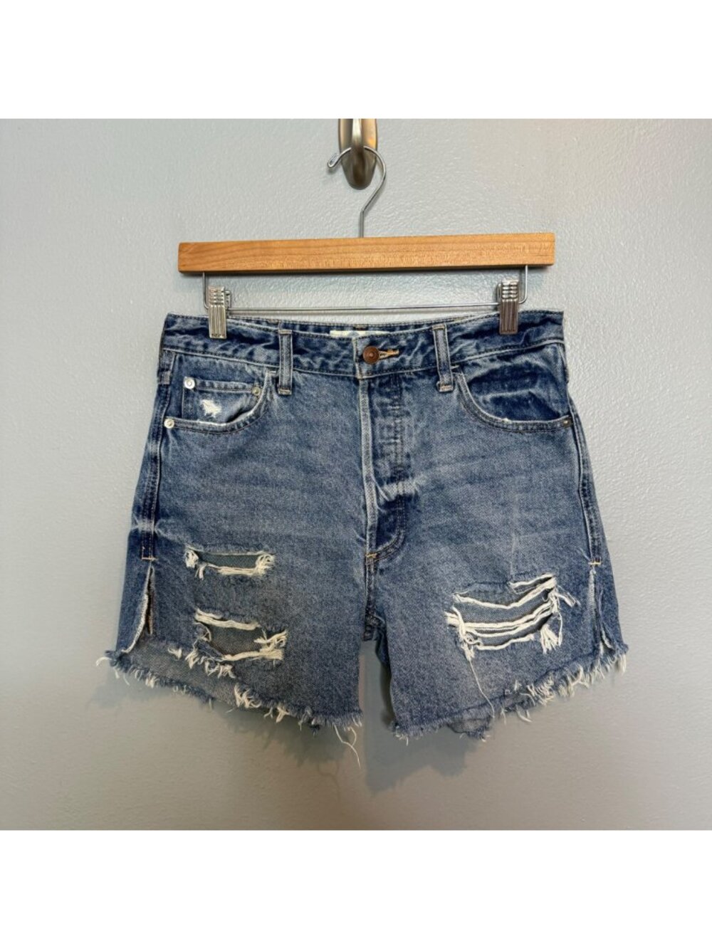 WE THE FREE baggy tomboy shorts size 25